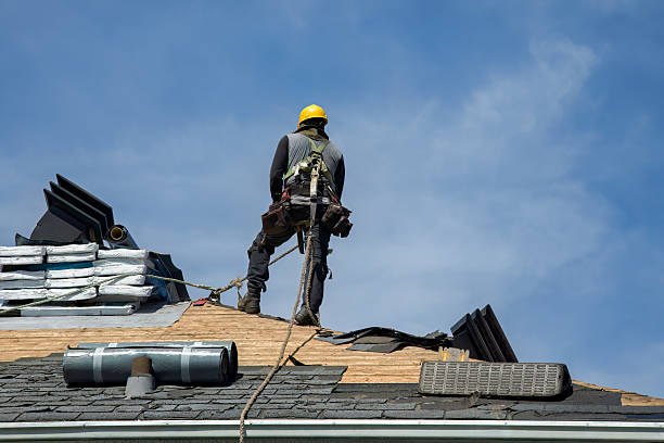 Professional Gutter Installation technician working in Kearsarge, NH